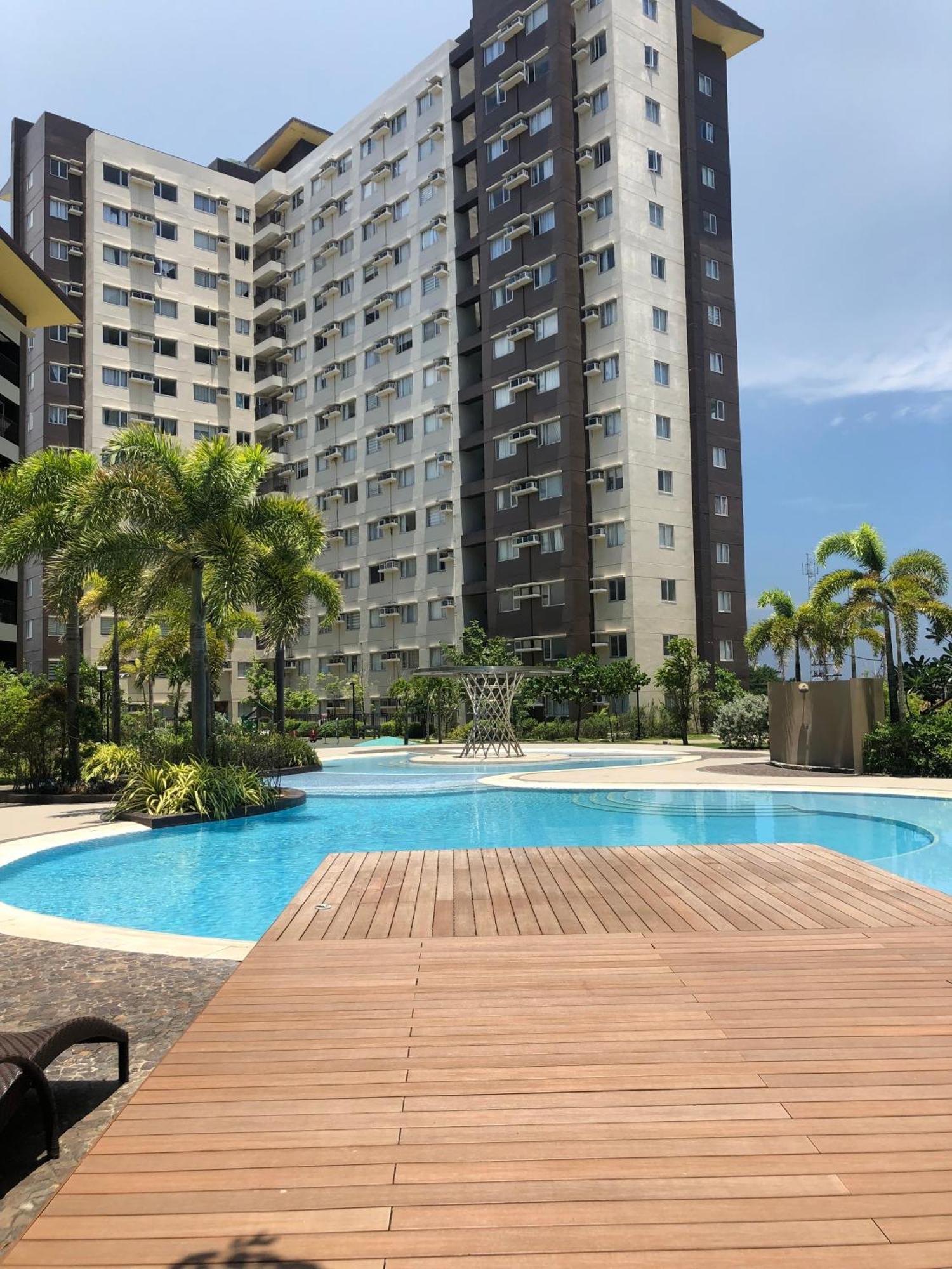Cozy 2 Bedroom Condo With Balcony For Rent Илоило Экстерьер фото